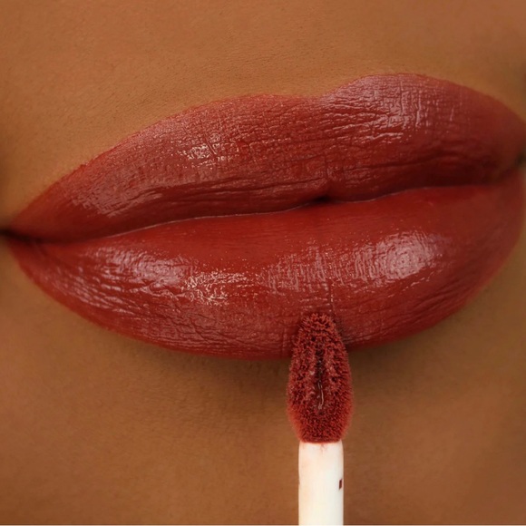 LA Girl Lip Mousse Velvet Lip Color - Unstoppable NEW 3 for $20 - Picture 1 of 3